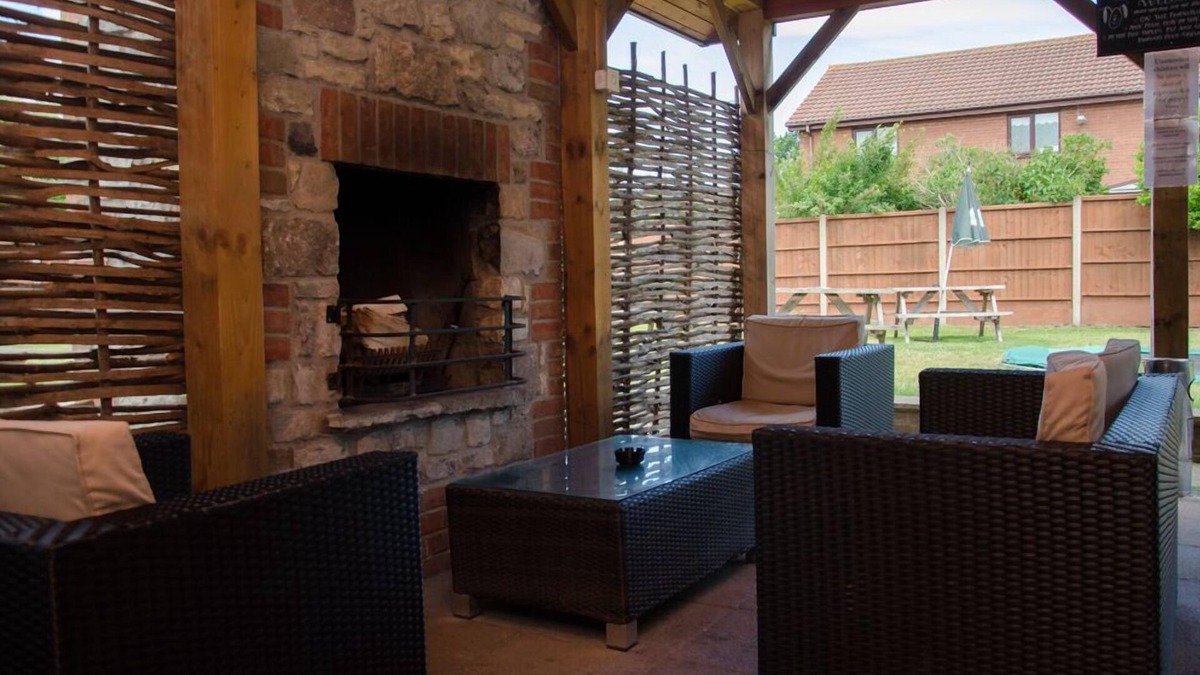 Huntspill Hotel | Crossways Inn