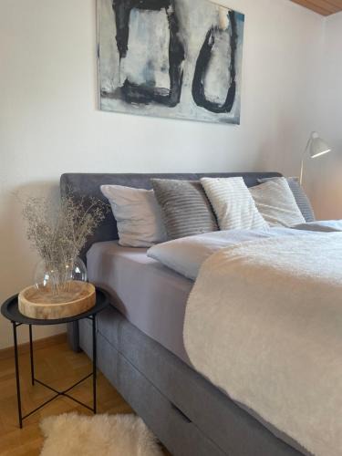 Mader Apartment | CROWN LIVING Design Apartment - 2 Schlafzimmer - Küche - gratis Parkplatz - Abstellraum für Fahrräder/Ski