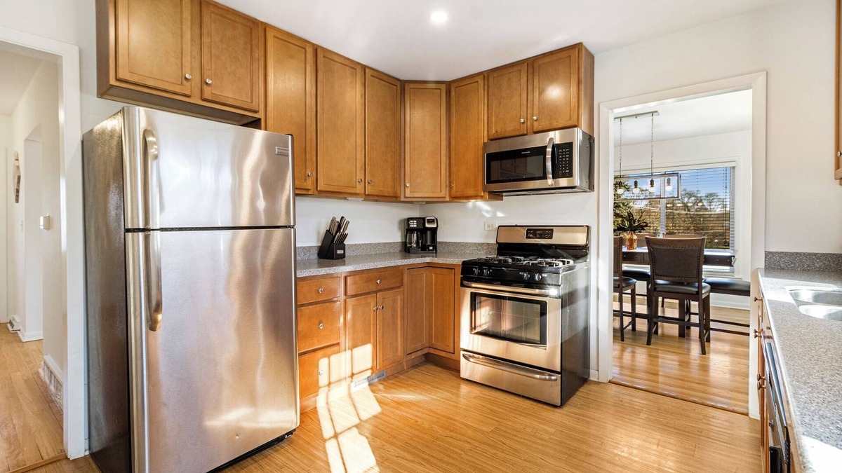 Crown Point House | Crown Point - Pettibone St