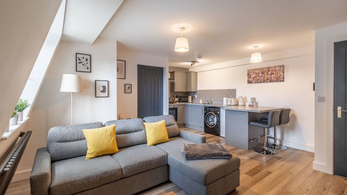 Wellington Apartment | Crown Street Apartments - 7D, Town Centre