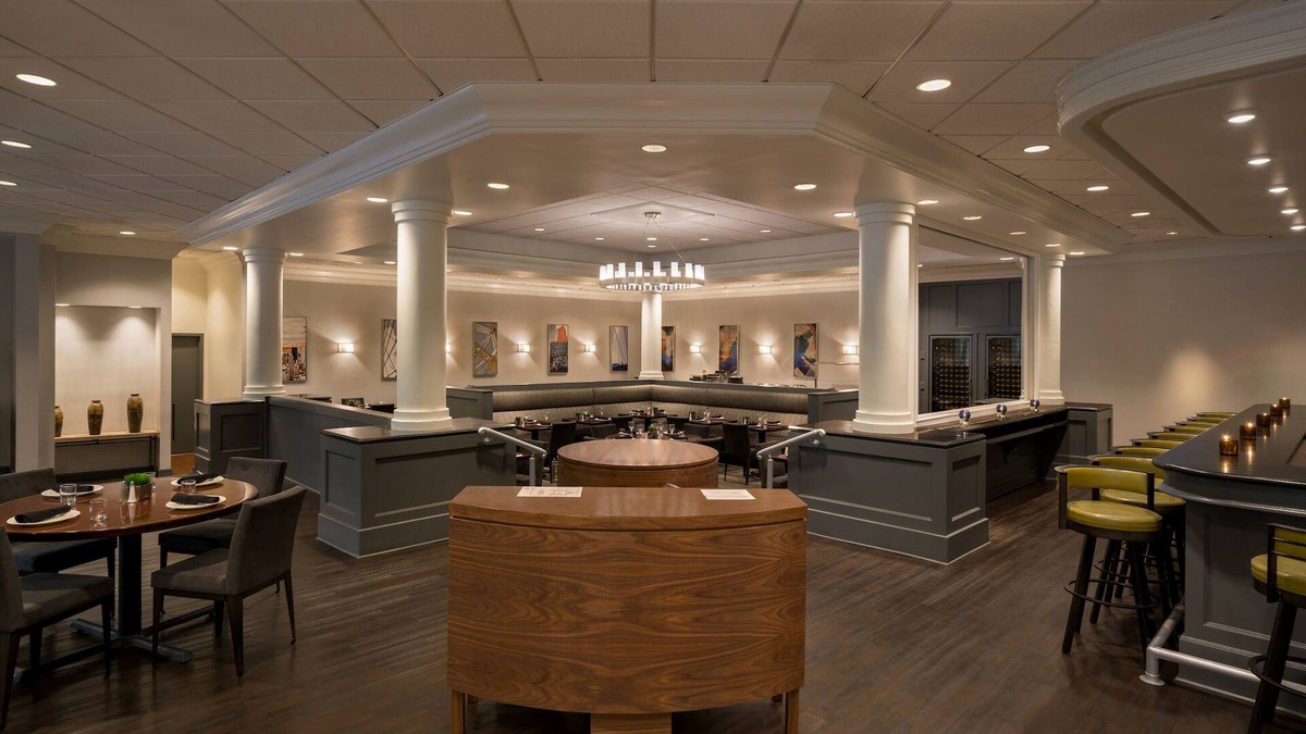 Englewood Hotel | Crowne Plaza Englewood by IHG