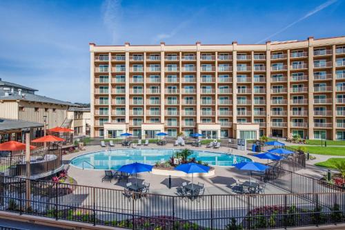Mission Valley West Resort | Crowne Plaza Hotel Mission Valley by IHG