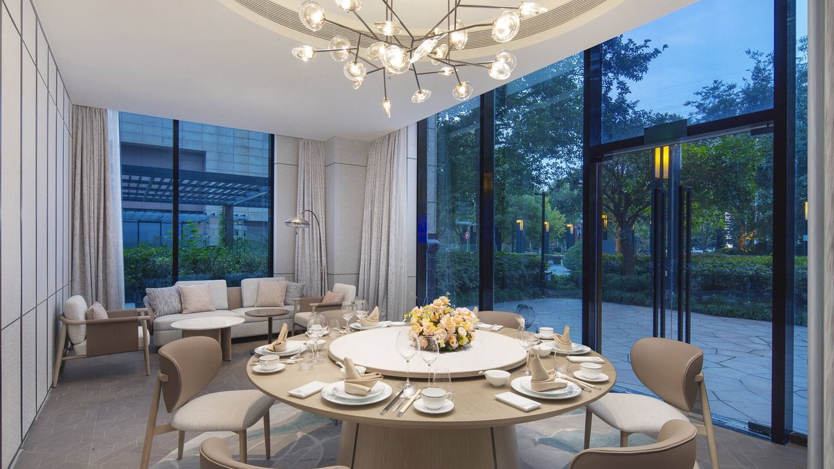 Pudong Hotel | Crowne Plaza Shanghai Jinxiu by IHG