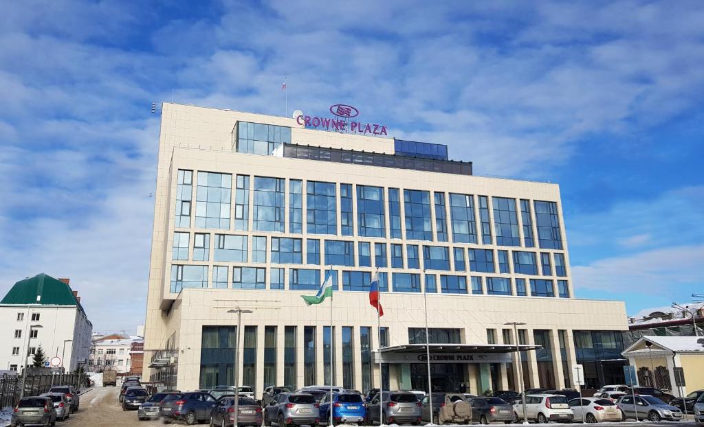 Ufa Hotel | Crowne Plaza Ufa - Congress Hotel, an IHG Hotel