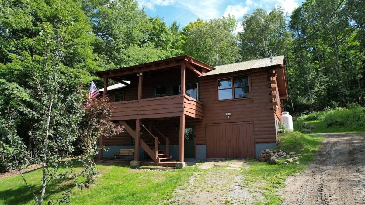 Indian Lake Cabin | Crows Nest Cabin -Mountain View - Hot Tub & Sauna