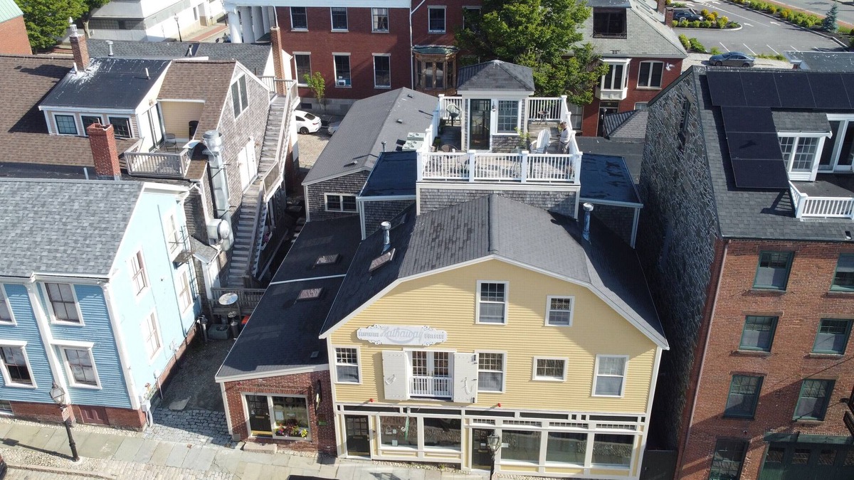 New Bedford Apartment | Crows Nest. Downtown New Bedford Historic District. HARBOR VIEWS!