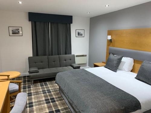 Garnkirk Hotel | Crowwood Hotel and Alba Restaurant