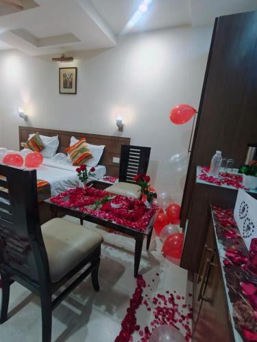 Khattalwada Hotel | Crystal Retreat