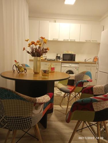 Scheia Apartment | Crystal