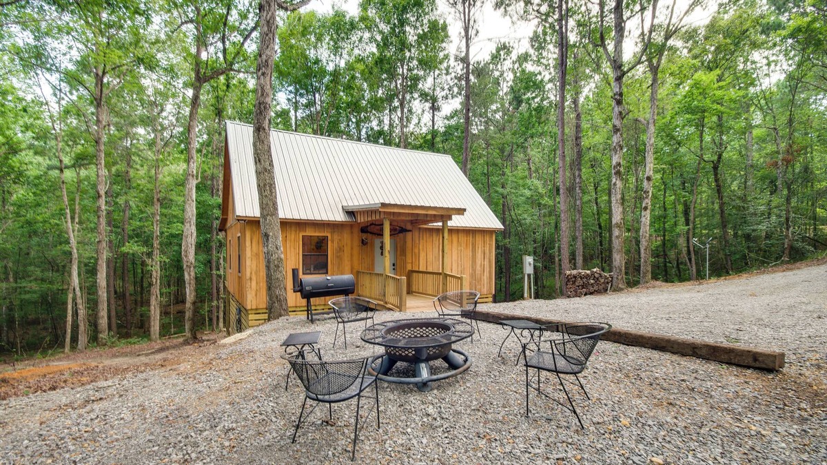 Copiah County Cabin | Crystal Springs Cabin, 4 Mi to Calling Panther!