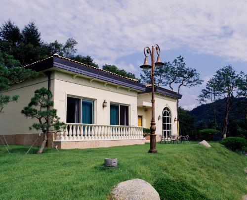 Sang Resort | Crystal Valley CC Golden Village