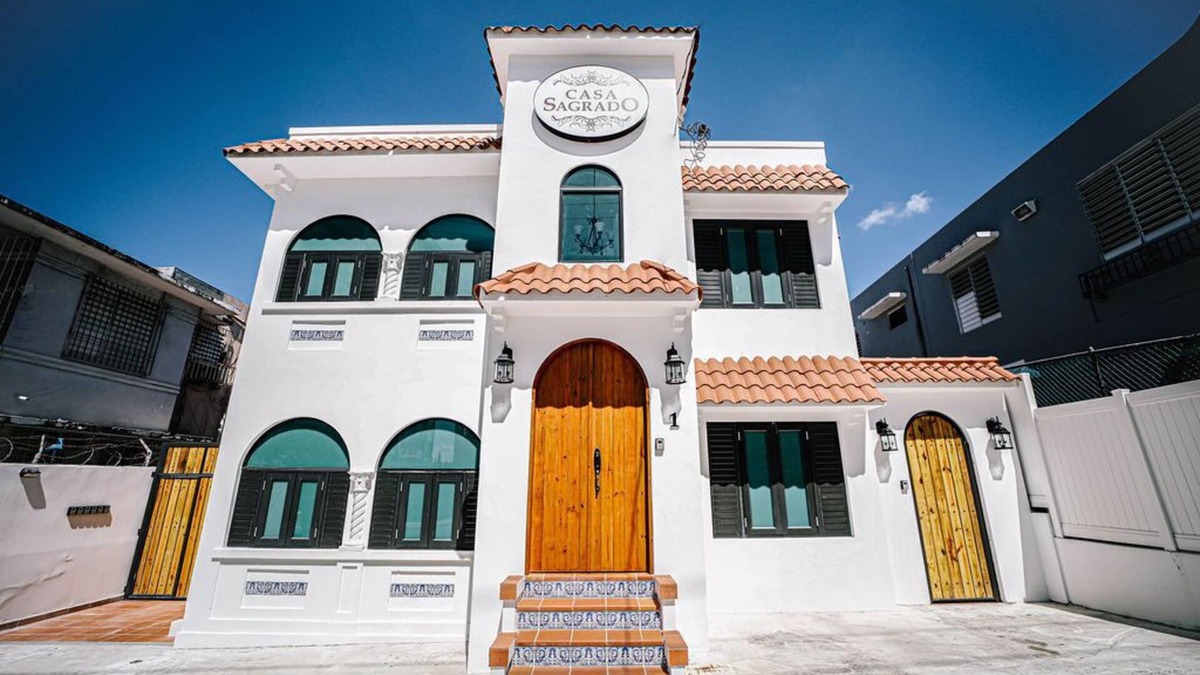 Sagrado Corazon Apartment | CS6- Open Space Colonial Studio -Sleeps 2