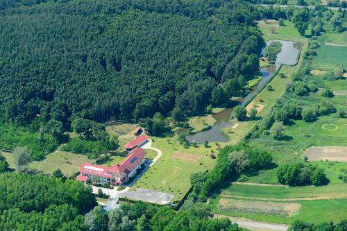 Nova Resort | Csicsergő Szabadidőközpont