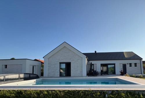 Piliscsaba Villa | Csillagösvény Resort