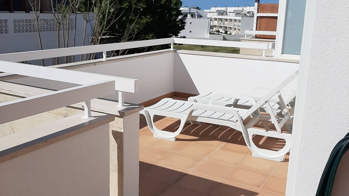 Santa Luzia Apartment | CTA364-T2 apartment with pool in Santa Luzia