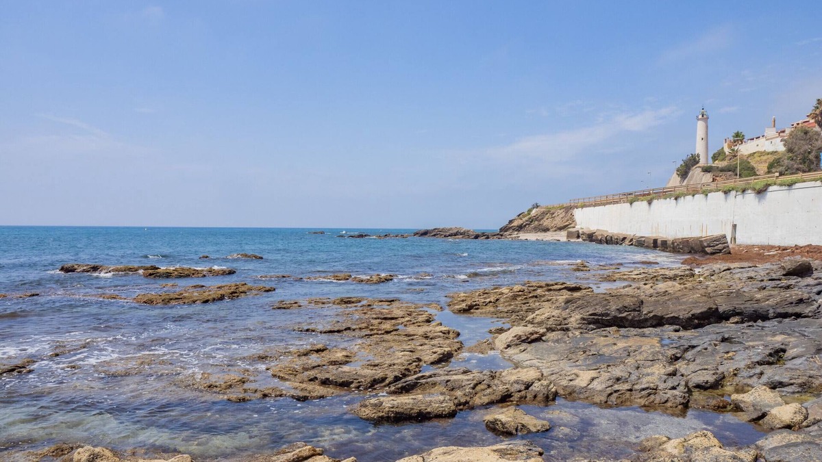 El Faro Apartment | Cubo's El Faro Beach Apartment with Pool/sea views/close to beach/free wifi