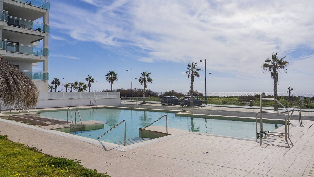 El Morche Apartment | Cubo's Maruchi's Duna Beach Torrox Apartment/beachfront/communal pool/air conditioning/free wifi
