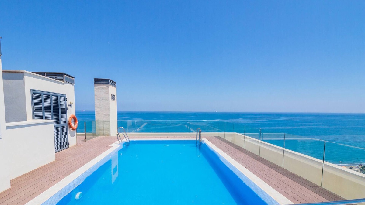 Carretera de Cadiz Apartment | Cubo's Sea View Pacifico Street & Free Parking/free wifi/air conditioning