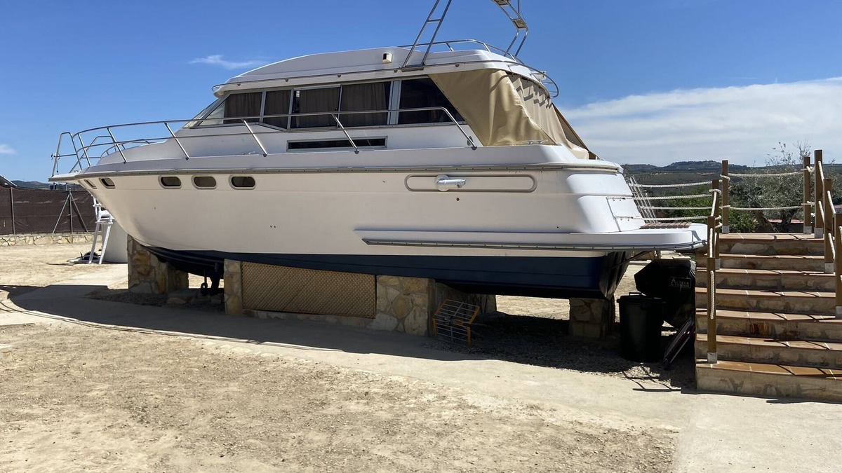 Chinchon Boat Rental | Cuchi boat