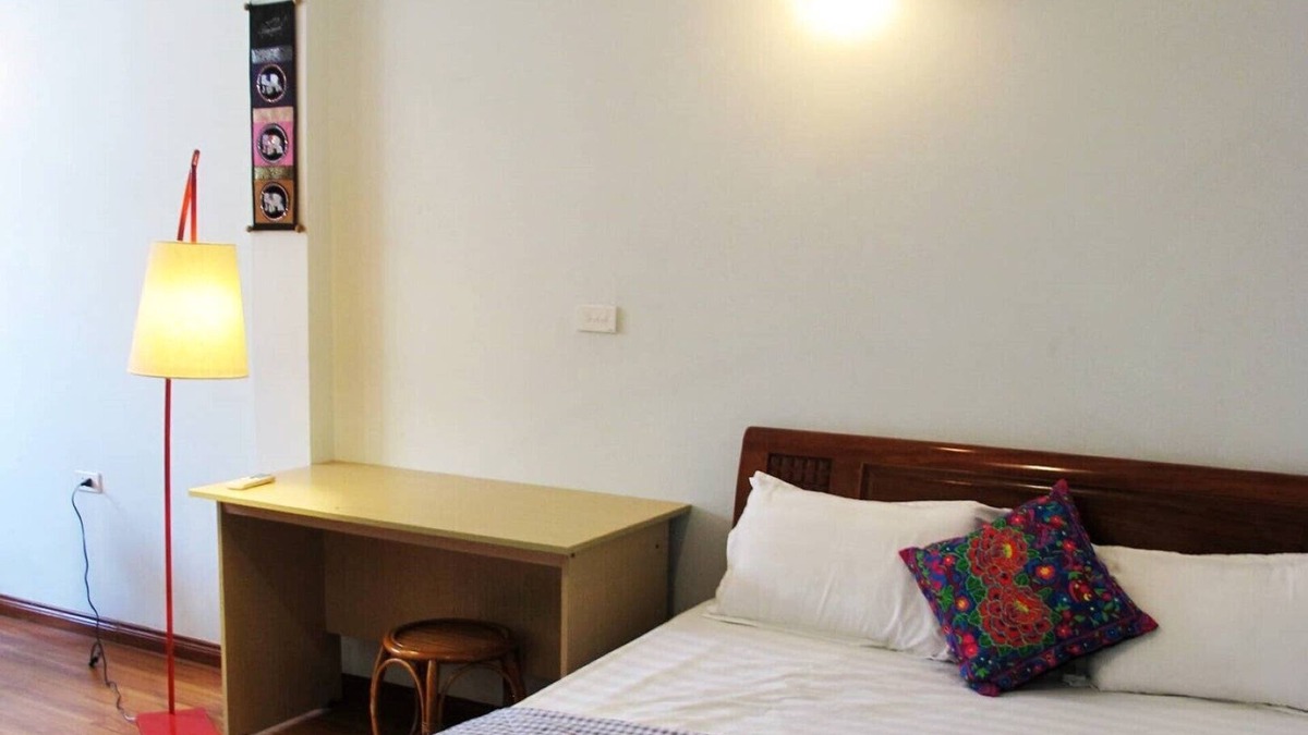 Yen Phu Apartment | Cucku Yen Hoa - Watermelon room