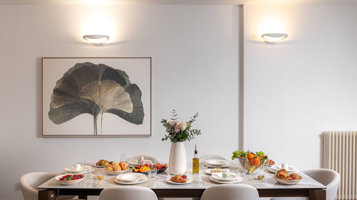 Como Apartment | Cullinan Como Lakeview Apartment by Aden Luxury