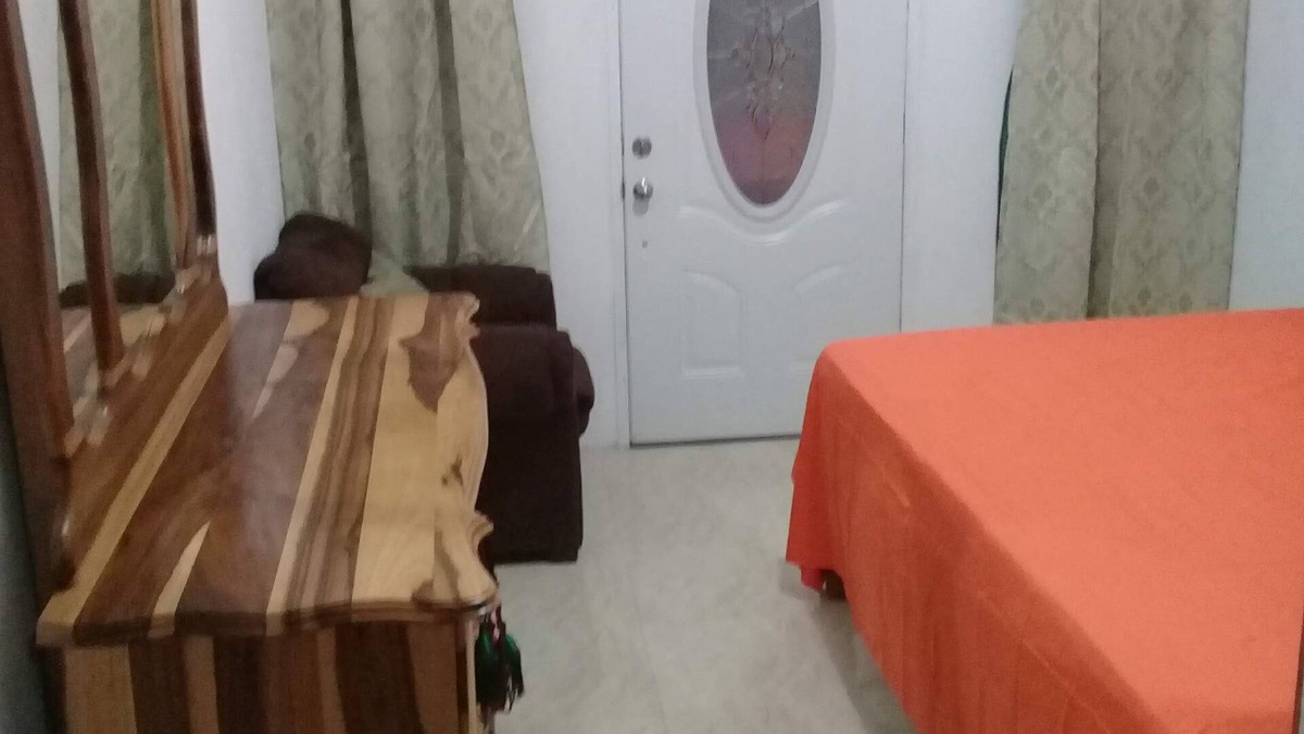 Runaway Bay House | Culture guest house and inn