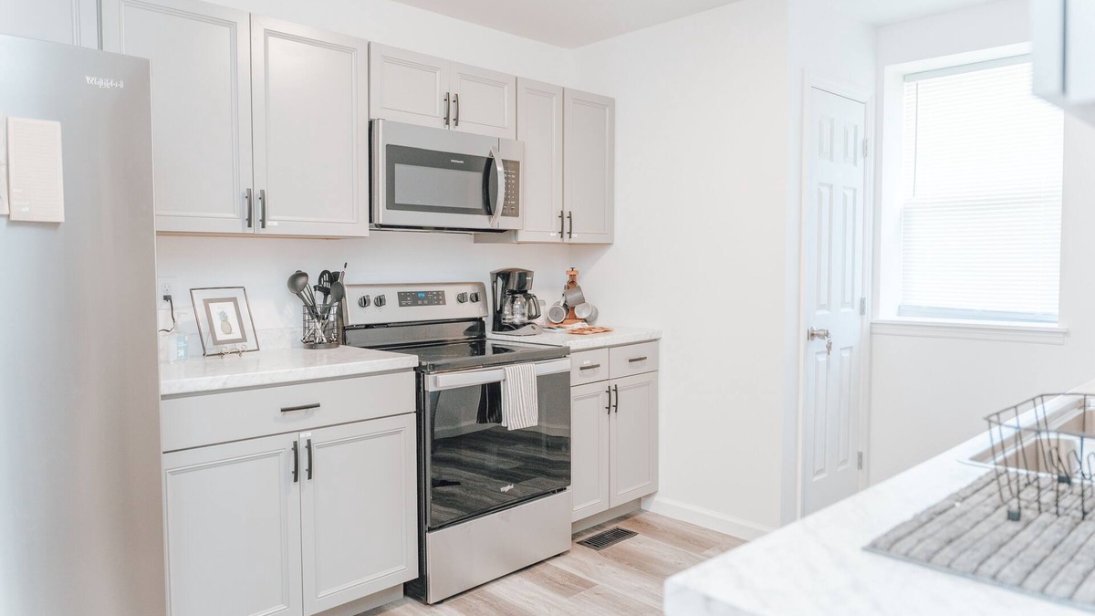 Williamsburg House | Cumberland Mountainside Stay (1 Mile from University of the Cumberlands)