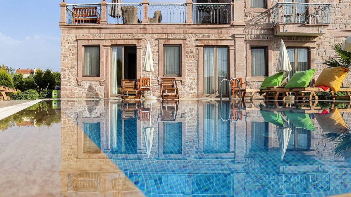 Mithatpasa Hotel | Cunda Rota Hotel