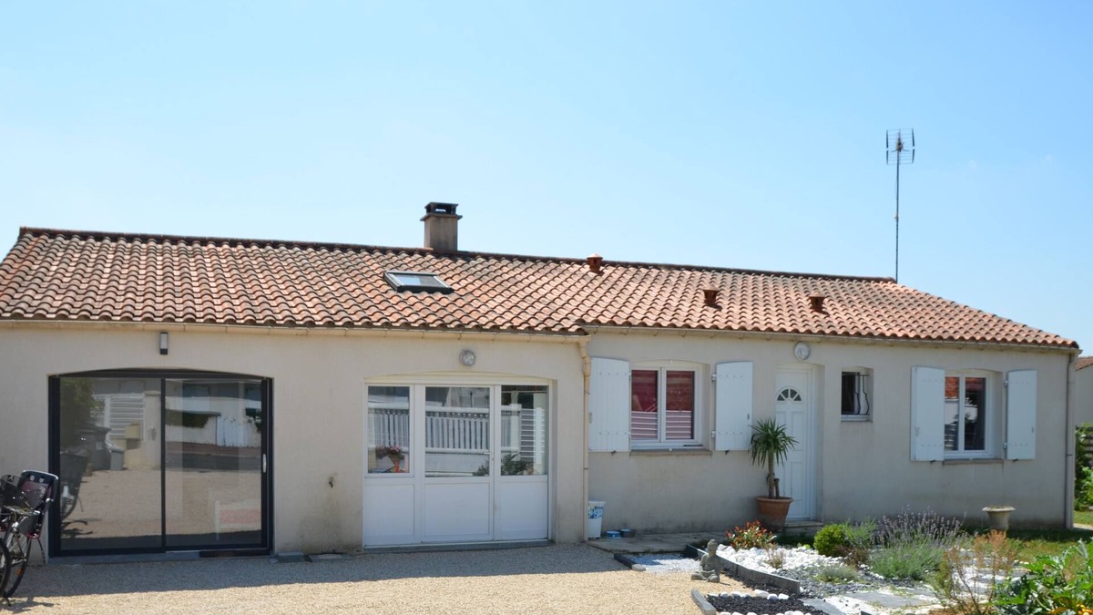 Mouilleron-le-Captif House | Cupid's arrow