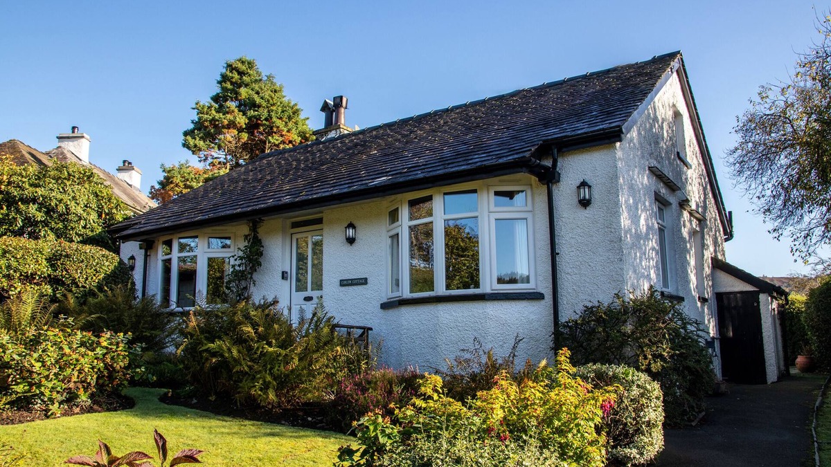 Hawkshead Cottage | CURLEW COTTAGE AT HAWKSHEAD, pet friendly, with a garden in Hawkshead