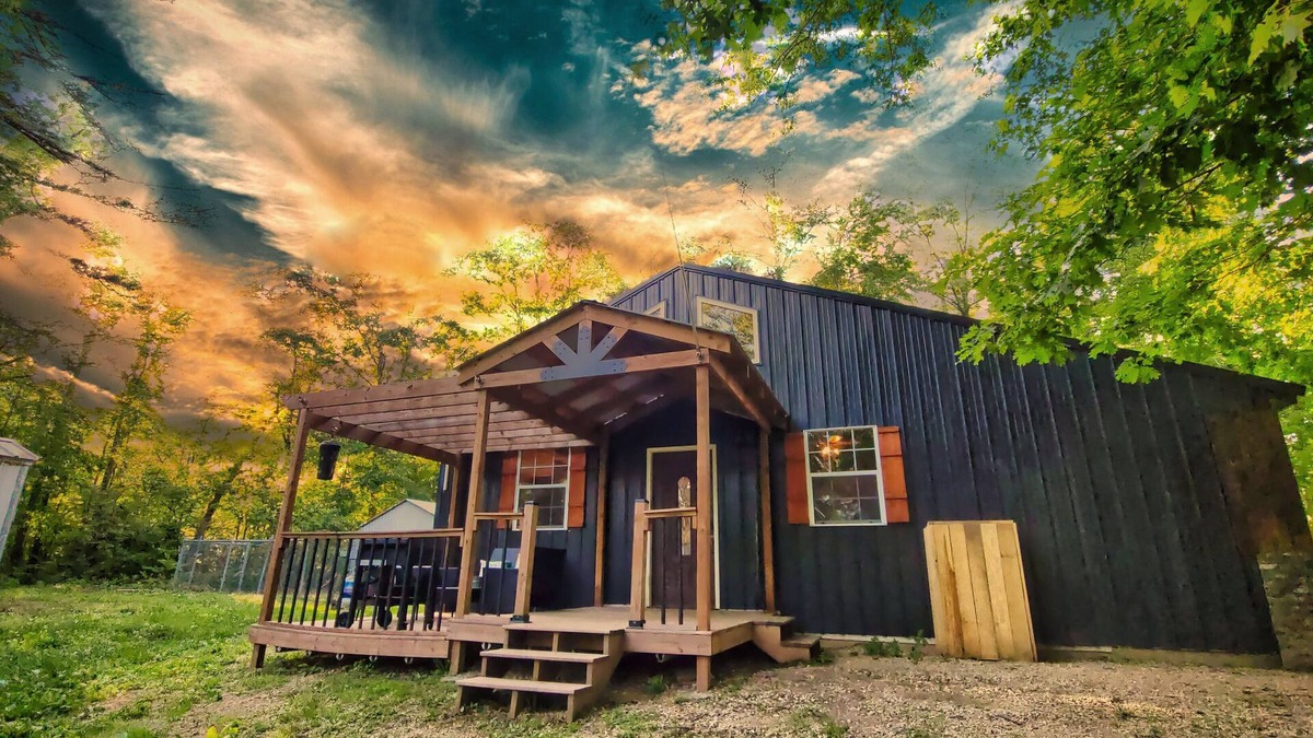 Doniphan Other | Current River Mark Twain Forest Farmhouse Barndominium Located in the Ozarks