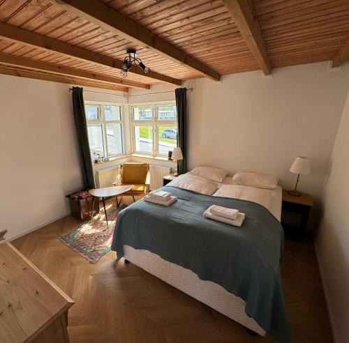 Seydisfjordur House | Curry house rooms