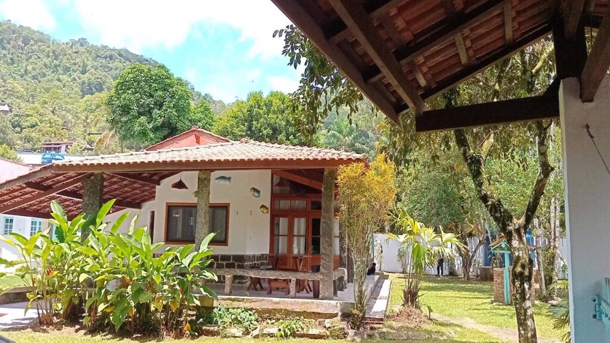 Praia da Fortaleza House | Curta a Natureza da Praia de Fortaleza Nesta Confortável Casa a 50m da Praia