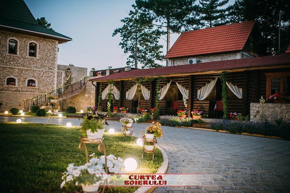 Moldova Hotel | Curtea Boierului Hotel