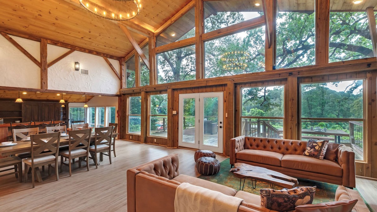 Tomball Cabin | Custom Cabin - King Bed - Balcony Views - 8-Acre Escape