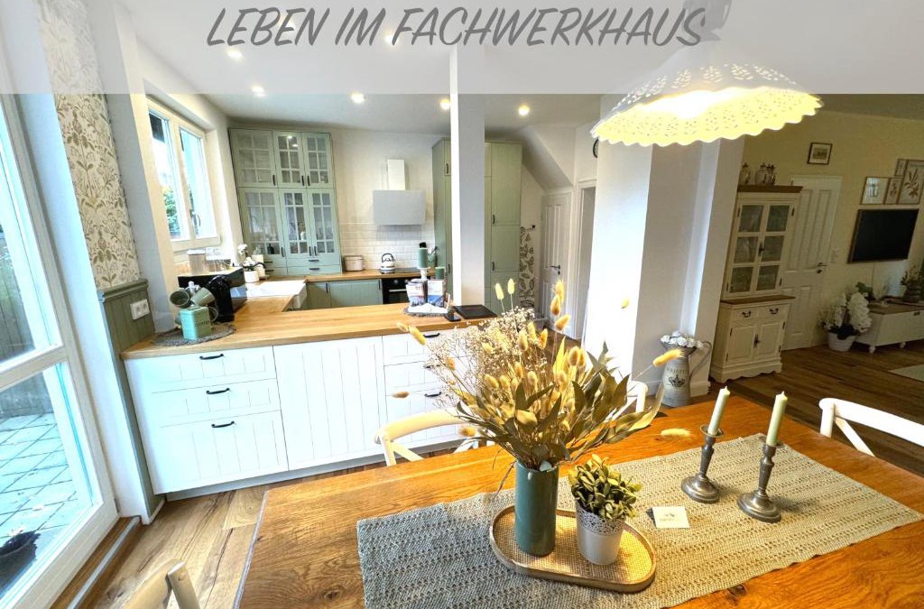 Daberstedt House | Customflats Erfurt - Tiefgarage - frisch renoviert