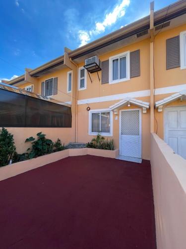 Tarlac Apartment | Cute 2 room House with pool access
