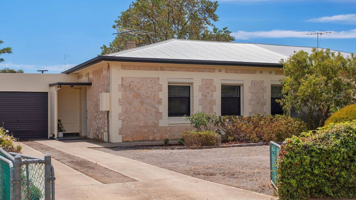 Murray Bridge House | Cute and Cosy - Events, Work or Getaways - Pets welcome