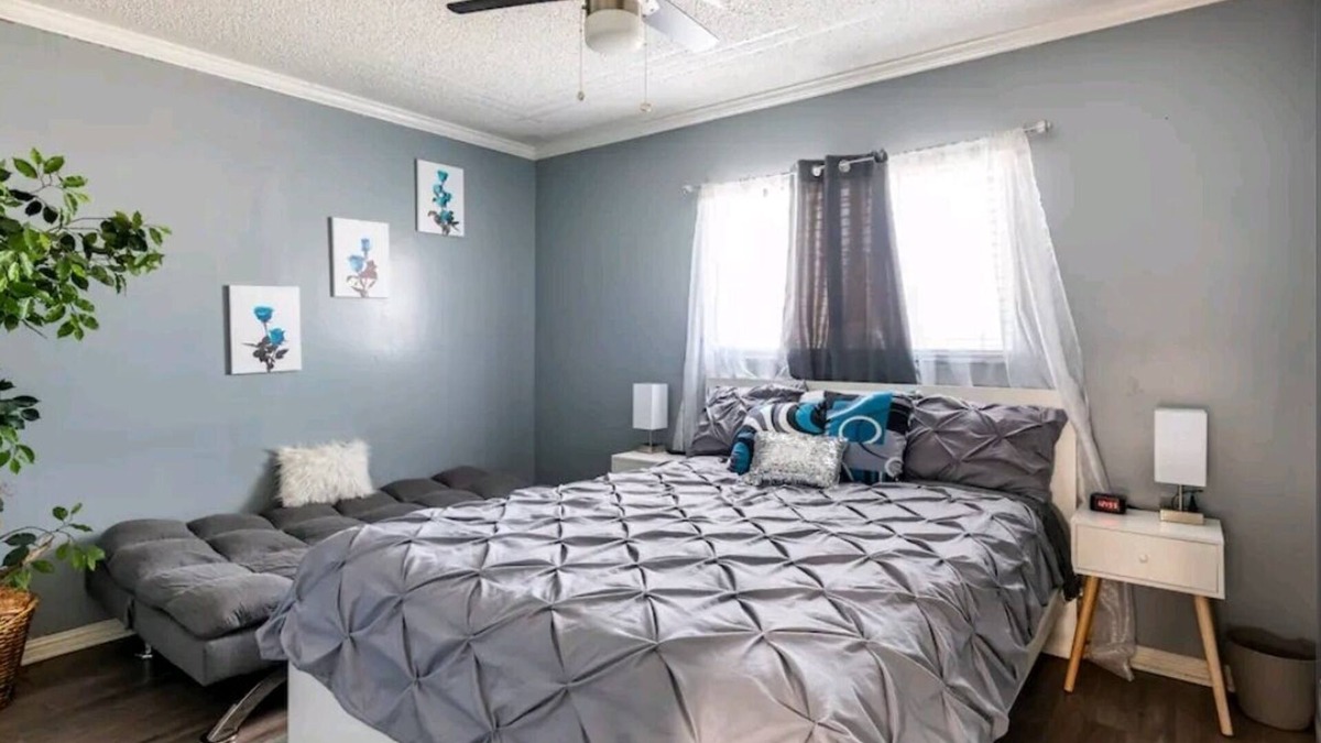 Pittsburg House | Cute and Cozy 3 bedroom