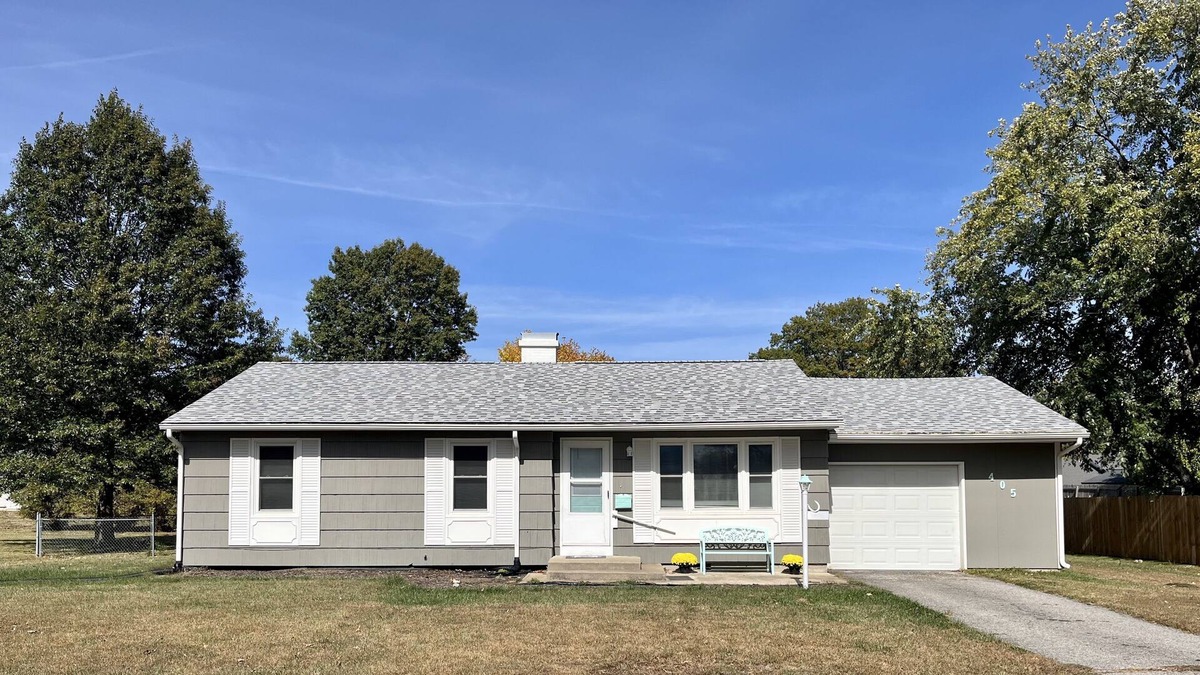 Marshall House | Cute and cozy three-bedroom home central to Missouri Valley College and shopping