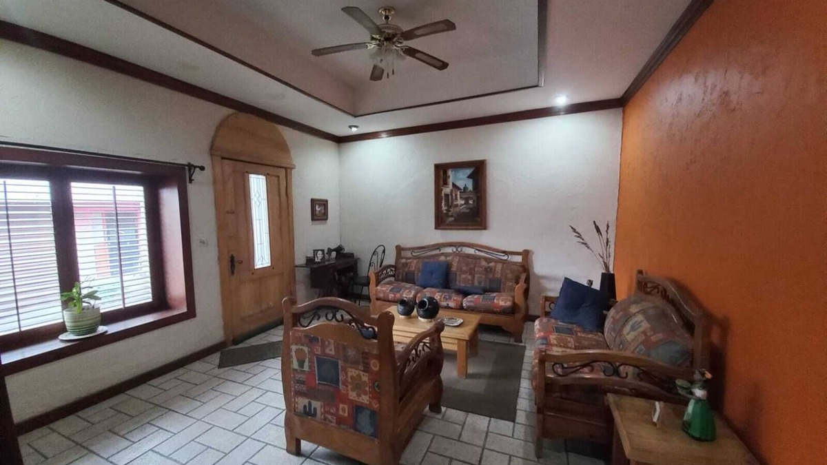 Hidalgo del Parral House | CUTE, CLEAN, AND COZY HOUSE