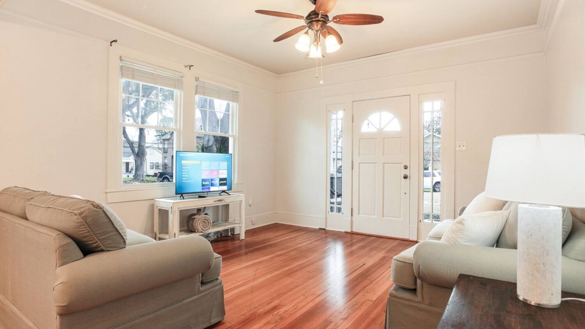 Jefferson House | Cute cottage in safe, quiet area