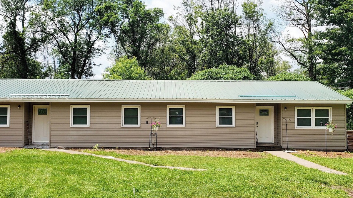 West Eaton House | CUTE & COZY TOO