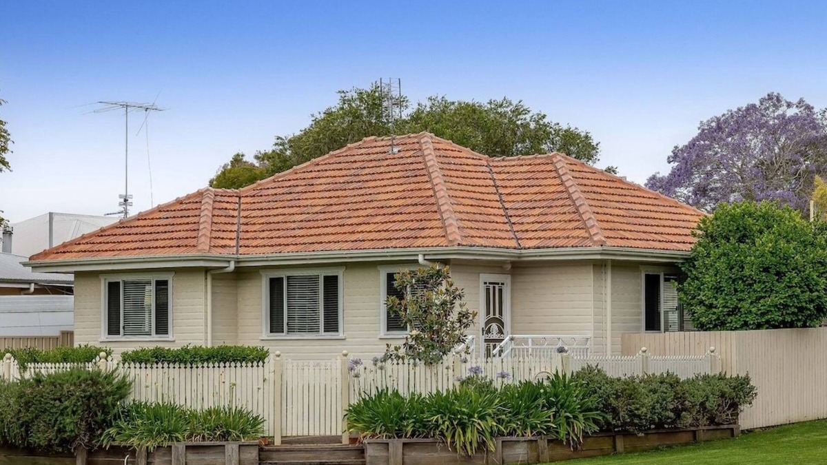 South Toowoomba House | Cute & Cuddly - Somerset Cottage