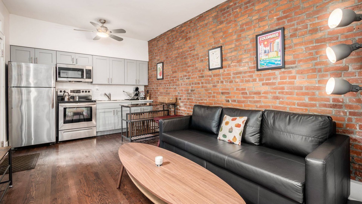 Brewery District Apartment | Cute German Village Lil’Haus/City Park/PetsOK