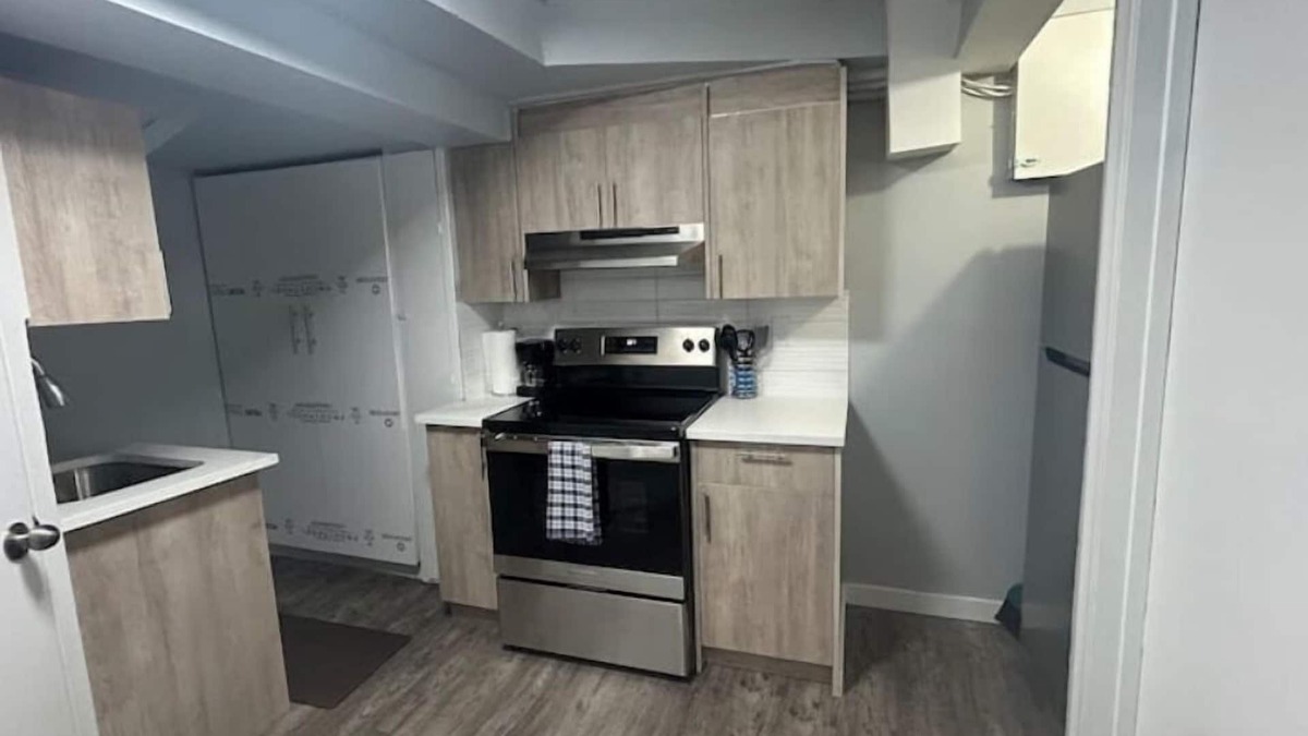 Highland Park House | Cute Highlandpark (Lower B Unit)