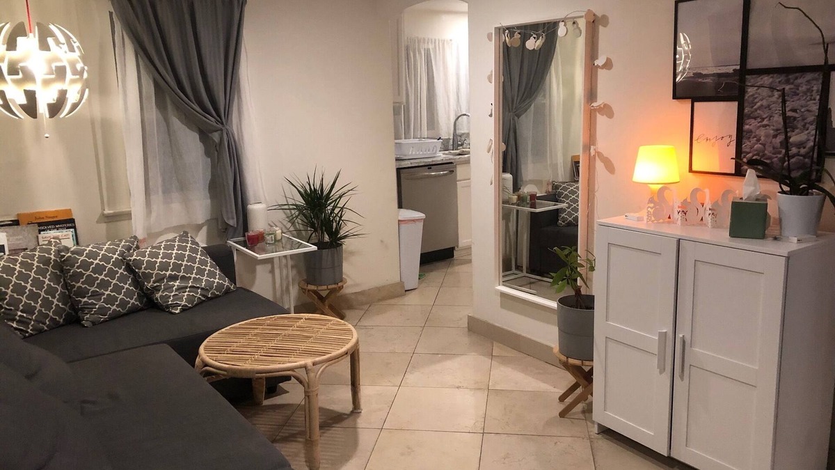 Verdugo Viejo House | Cute Housing Glendale California