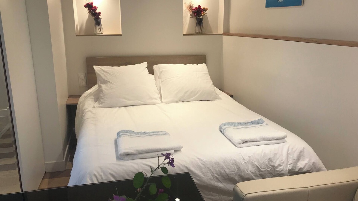 Saint-Germain-en-Laye Apartment | Cute independent studio