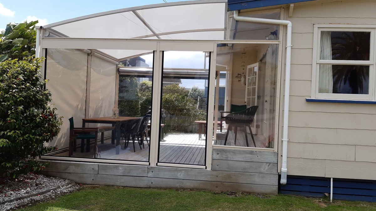 Waihi Beach House | Cute kiwiana holiday bach