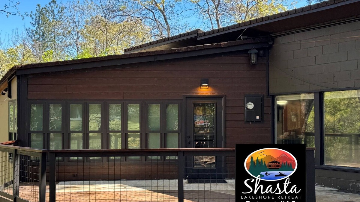 Lakehead-Lakeshore House | Cute Lake Home, 2 Bedroom, 1 Bath, 50 & 30 AMP EV - Shasta Lakeshore Retreat #16